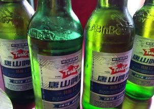 唐山啤酒12 每日四瓶的畅饮与健康考量